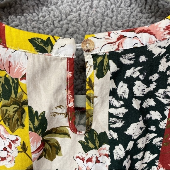 dRA Los Angeles Mojito Floral Patchwork ColorBlock Top - Picture 6 of 9